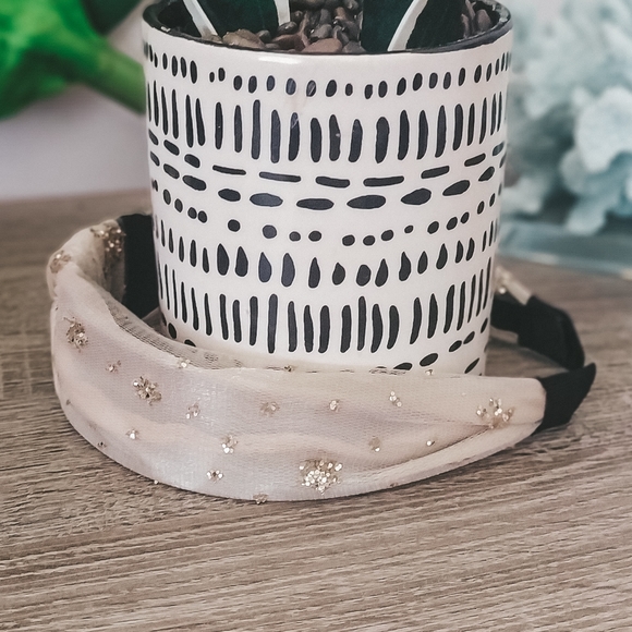 3/$30 Just a Dash Headband - Picture 5 of 5